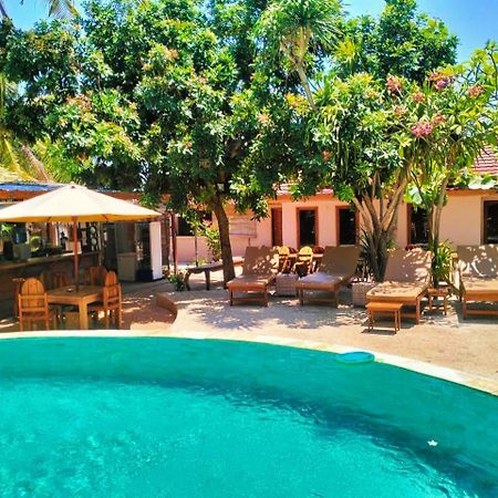 Jati Village, Party Hostel And Bungalows Gili Trawangan Exterior foto