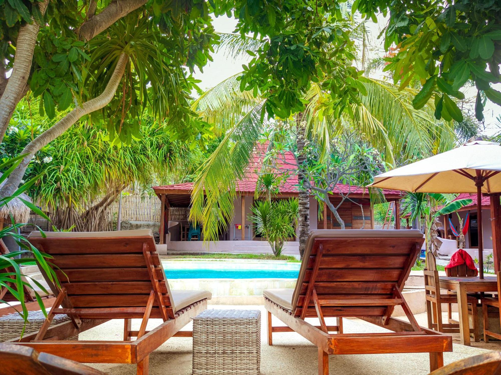 Jati Village, Party Hostel And Bungalows Gili Trawangan Exterior foto